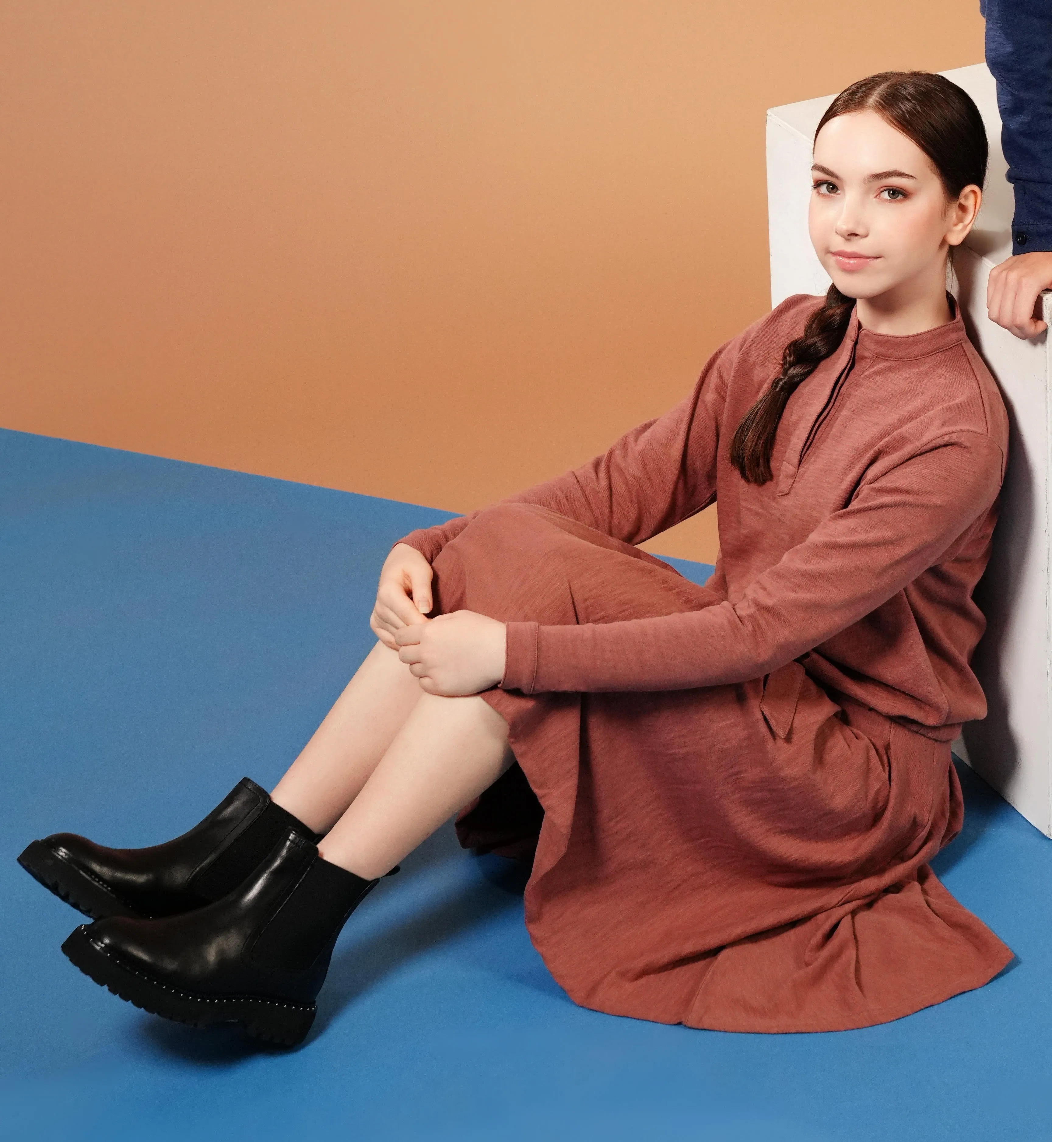 Pleat mauve skirt by Luna Mae