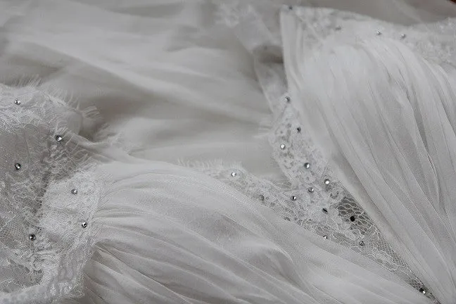 Ready to Wear Slim A-line Premium Chiffon Wedding Dress ASHLEY