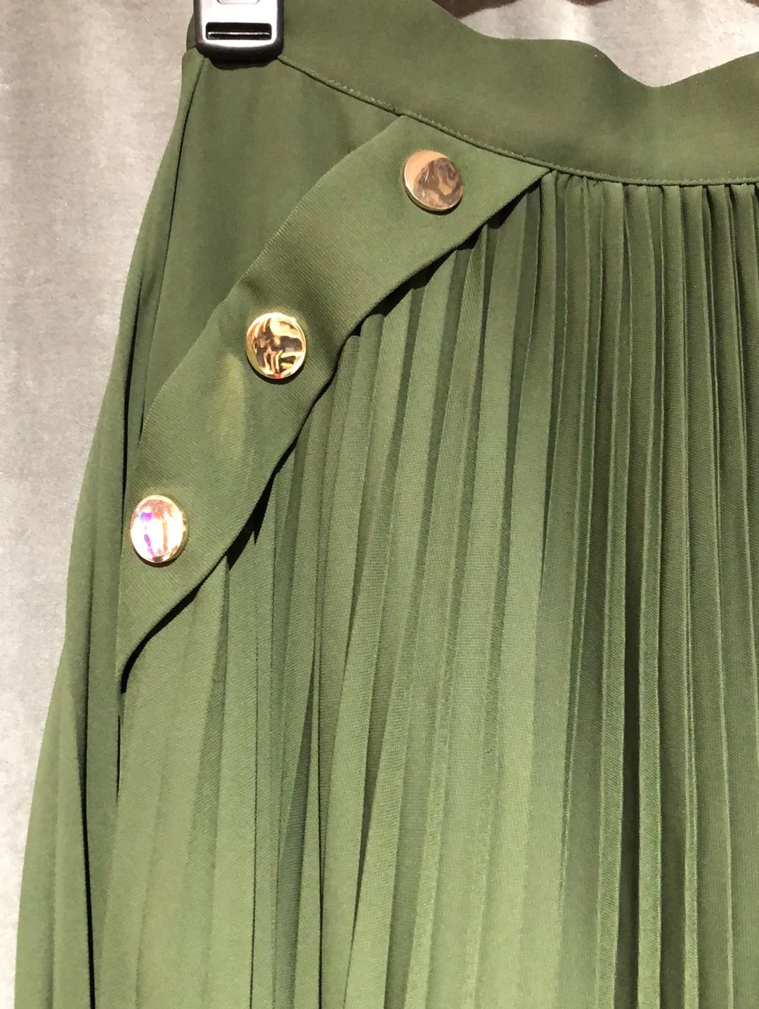 Reiss Green 'Lina hardware pleat skirt'