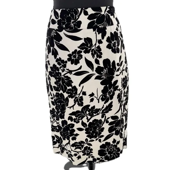 Review Australia Cascade Floral Velvet Flocked Pencil Skirt Size 8 US (12 AU)