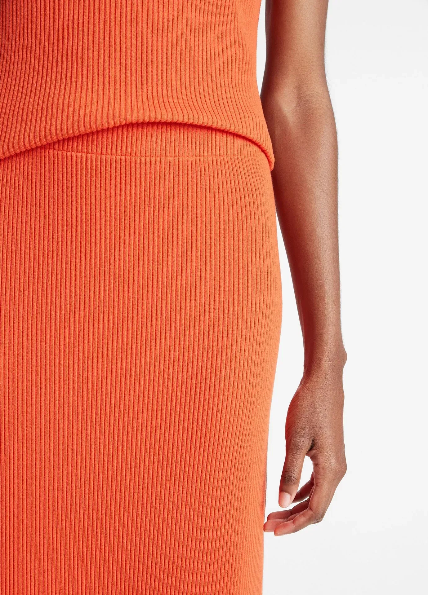 RIBBED COTTON BLEND SKIRT IN RUBY DUSK