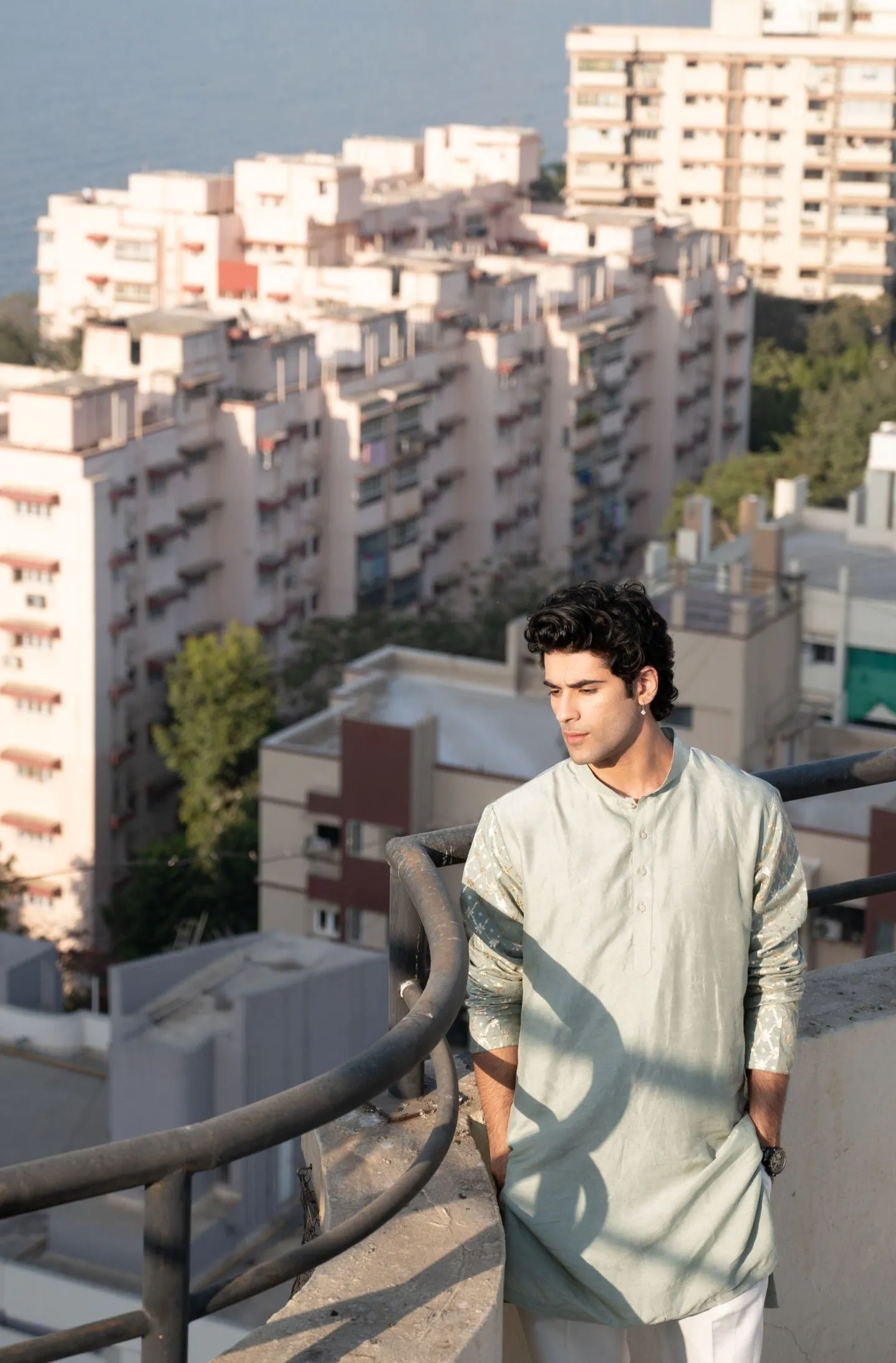 Sagar Set (light blue) - Rental