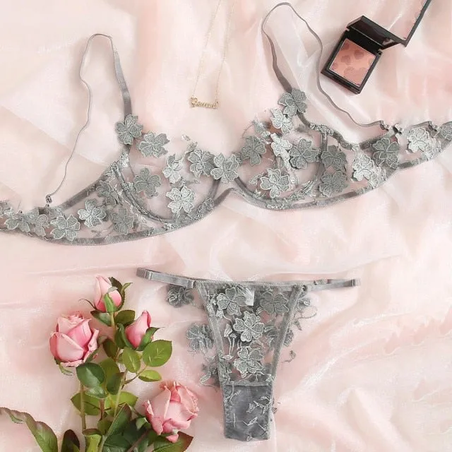 Sexy Bikini 2021 Female Swimsuit Two-piece Bikini Set Flowers Embroidery Lace