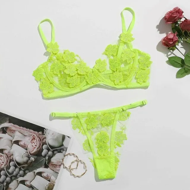 Sexy Bikini 2021 Female Swimsuit Two-piece Bikini Set Flowers Embroidery Lace