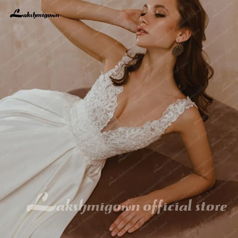 Sexy Boho V-Neck Satin Wedding Gown Ivory Lace