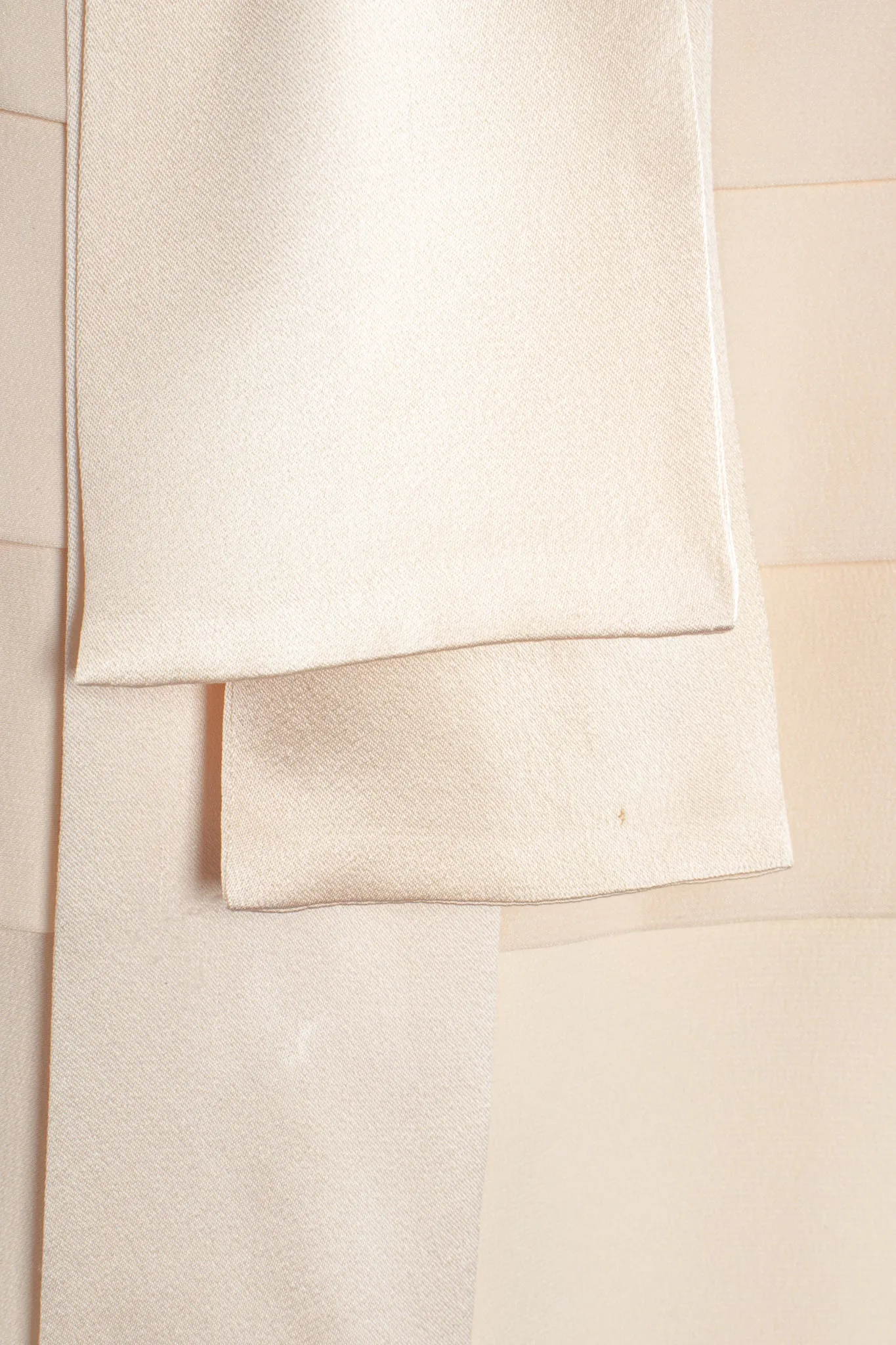 Silk Panel Tuck Bow Blouse