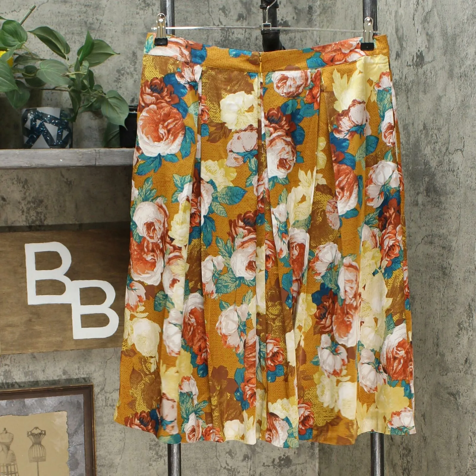 Tahari Women's Floral Print Inverted Pleat Skirt