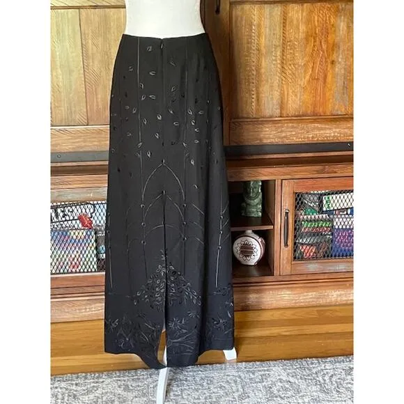 Talbots Black Label Maxi Skirt Size 10‎ Black Wool w/ Black Embroidered Pattern
