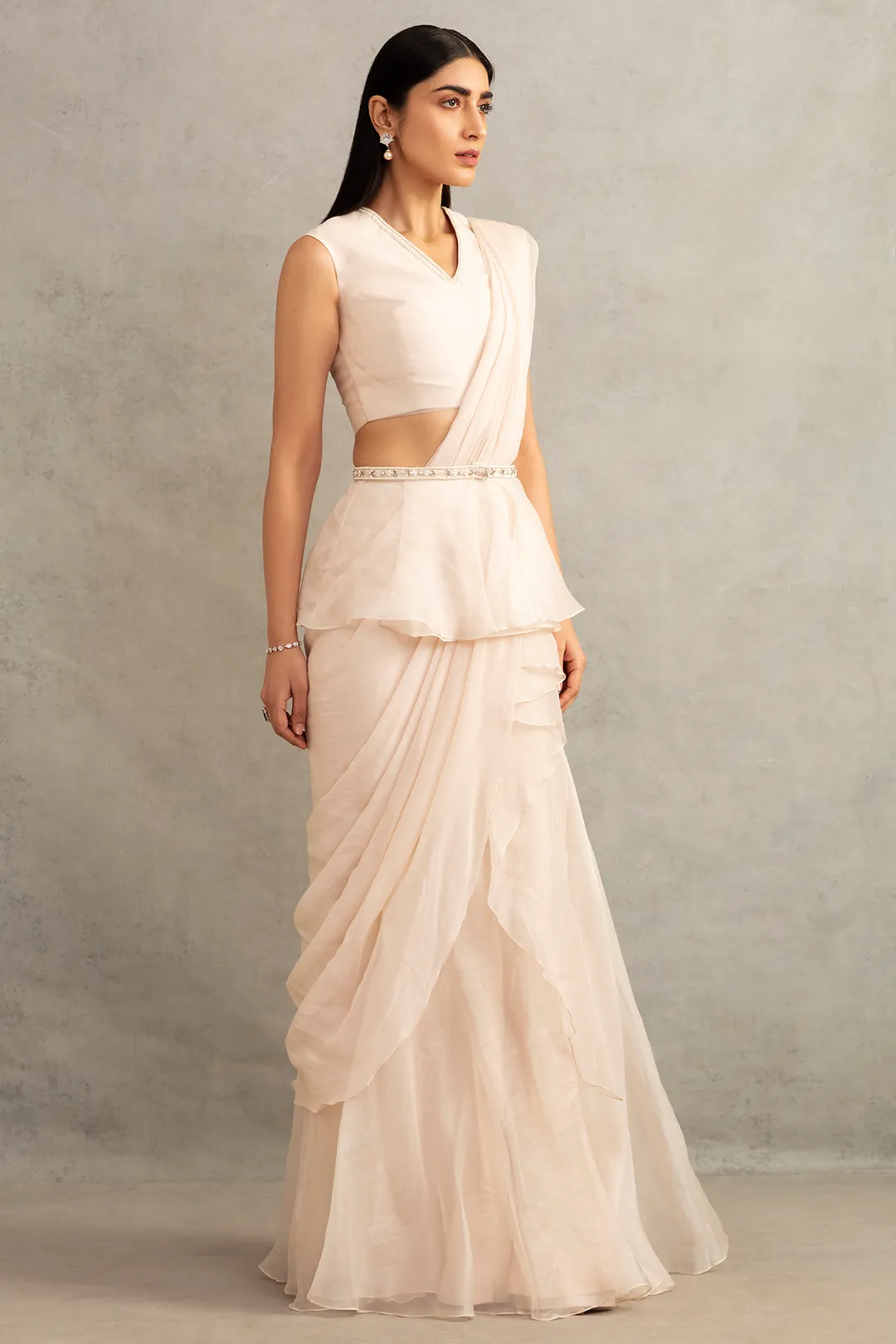 The Alba Sari