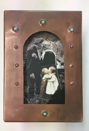 The Kiss Reliquary Box