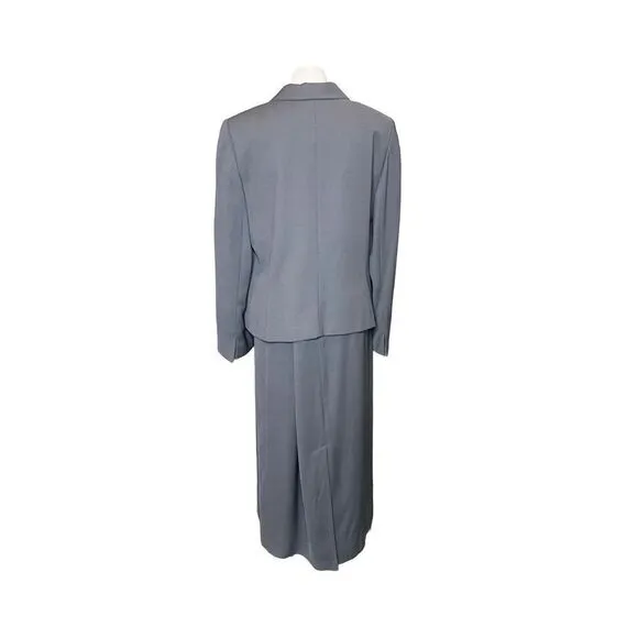 Travis Ayer’s vintage black and white textured skirt suit size 14
