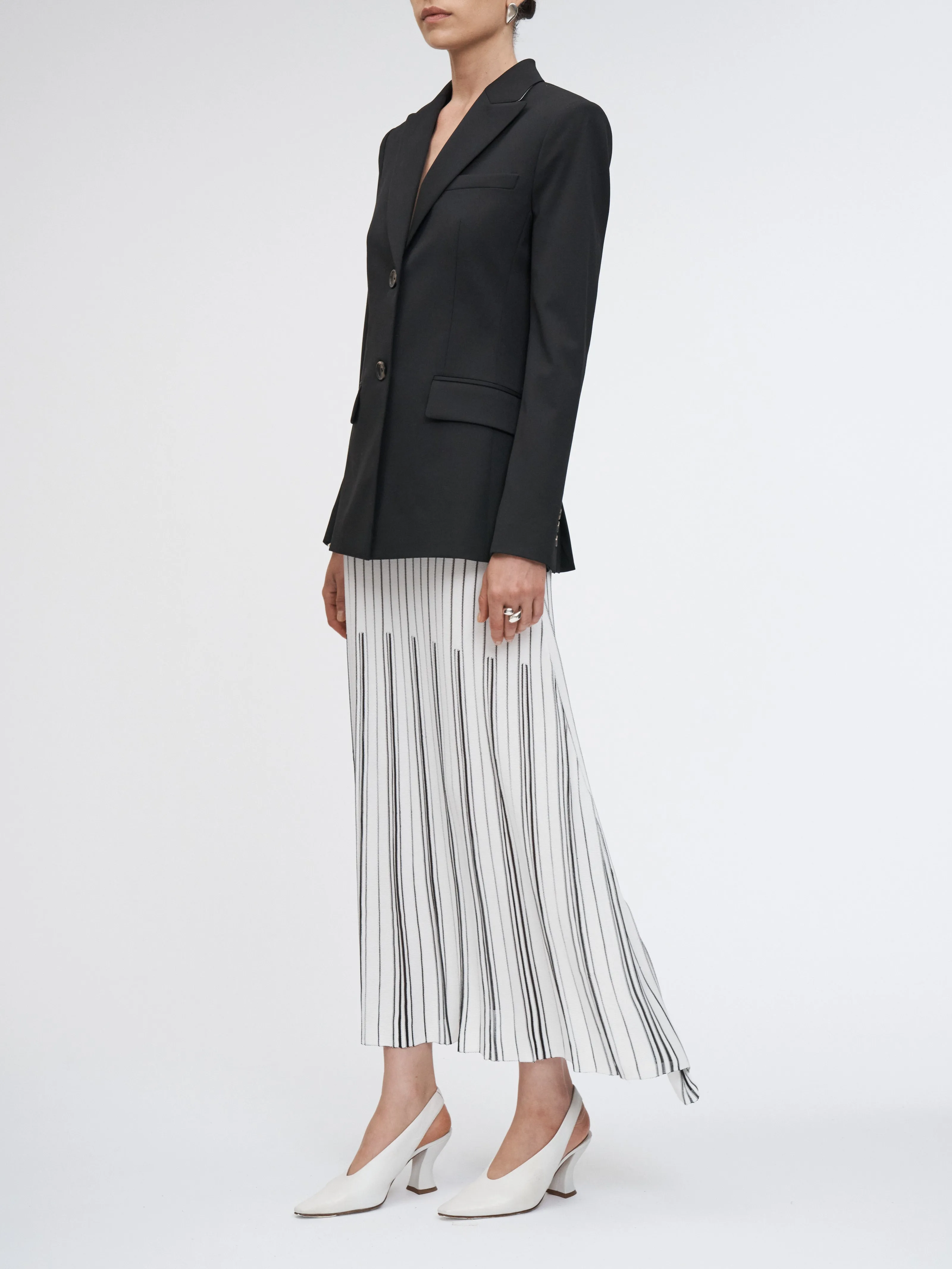 Variegated Pleat Skirt in Off-White