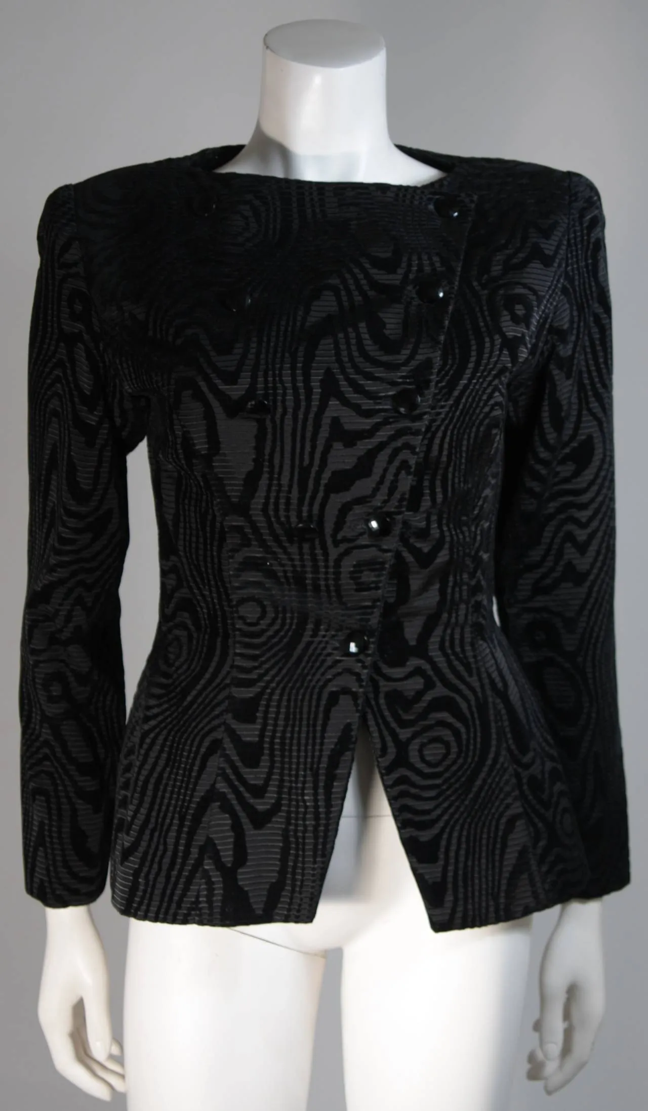VICKY TIEL Black Silk Skirt Suit with Patterned Velvet Accents Size 38