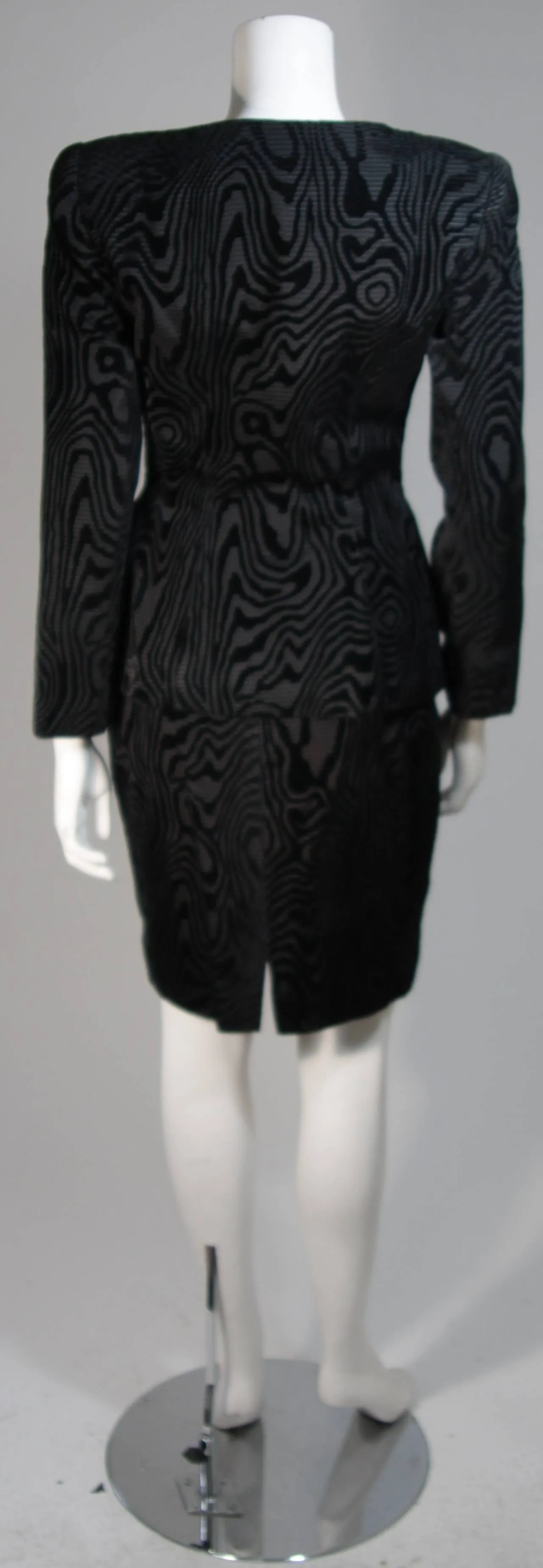 VICKY TIEL Black Silk Skirt Suit with Patterned Velvet Accents Size 38