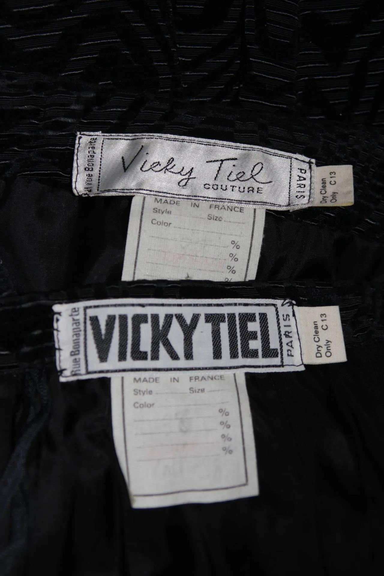 VICKY TIEL Black Silk Skirt Suit with Patterned Velvet Accents Size 38