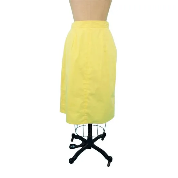 Vintage 1970s Yellow Skirt Solid Pleat Front | W 26&quot;