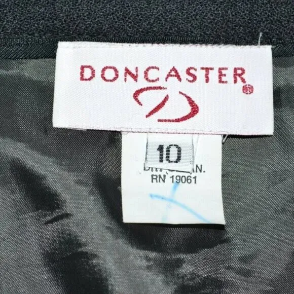 Vintage Doncaster Classic Minimalist Gray Wool Pleated Pencil Fit Flare Skirt 10