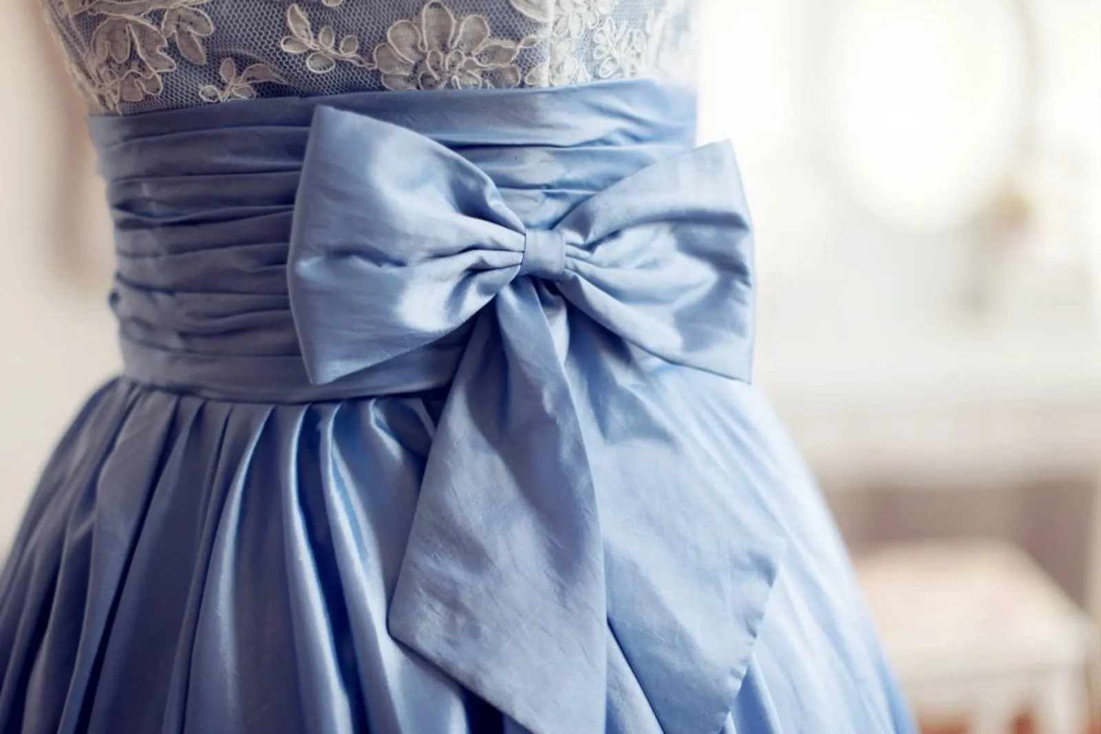 Vintage Ivory Lace Blue Taffeta Wedding Dress / Bridesmaid Dress in Knee Short Length