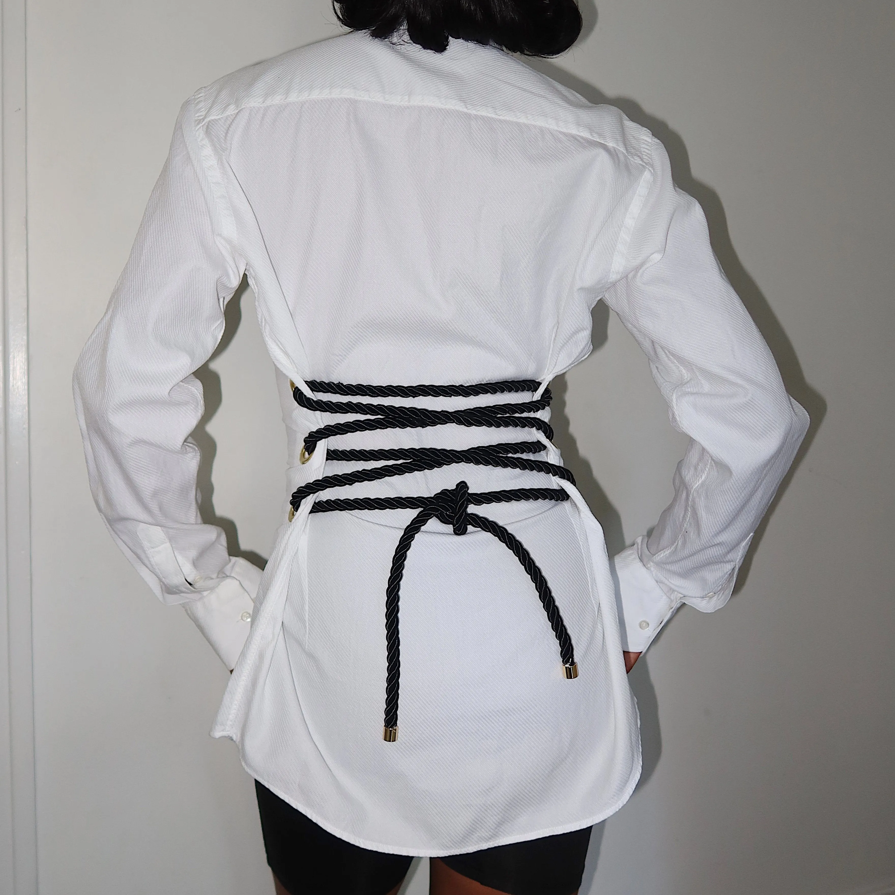 WHITE CORSET BUTTON UP