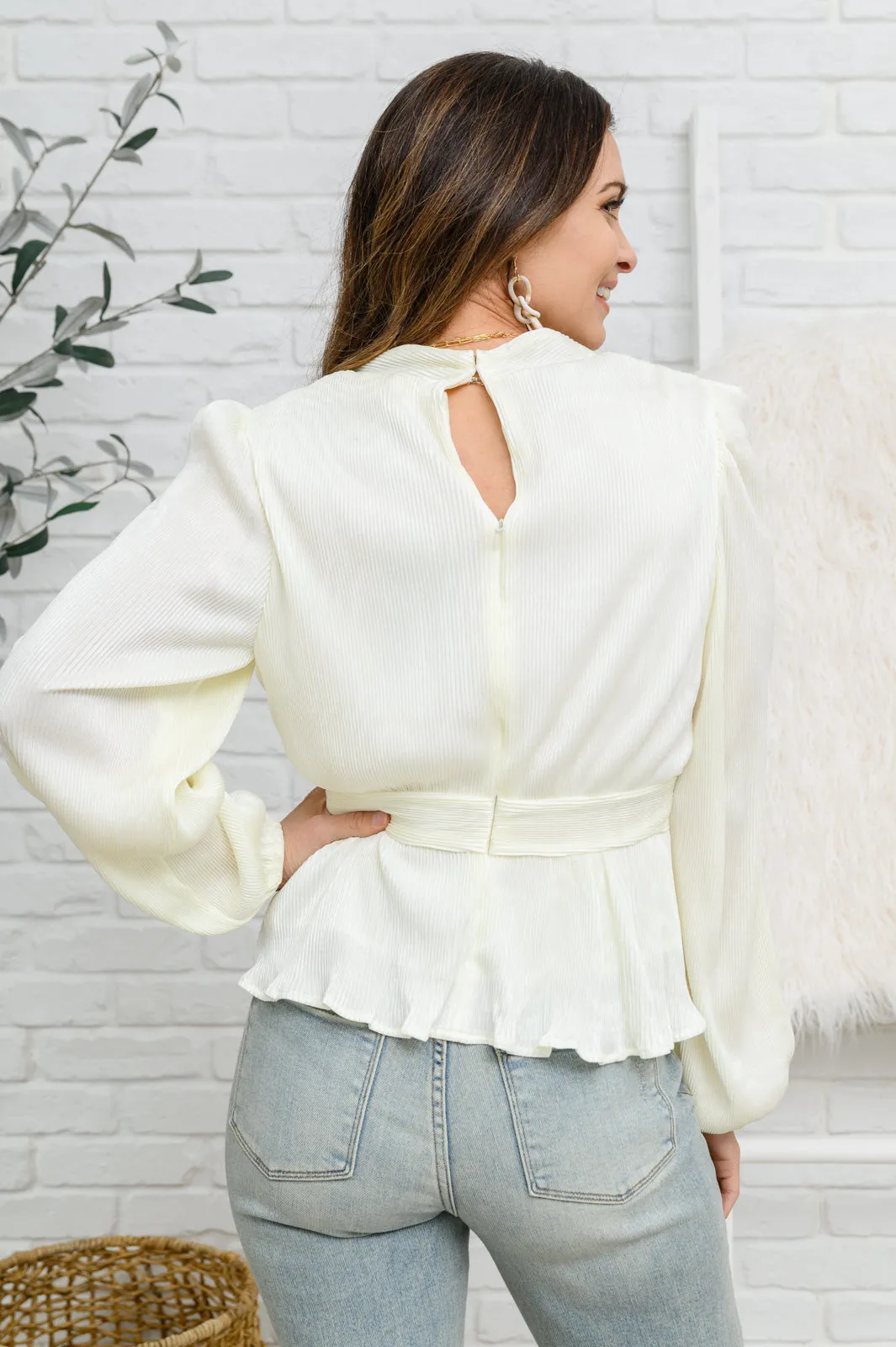 Xanidu Long Sleeve V-Neck Blouse - White, Peplum Style, Balloon Sleeves, Plissé Fabric