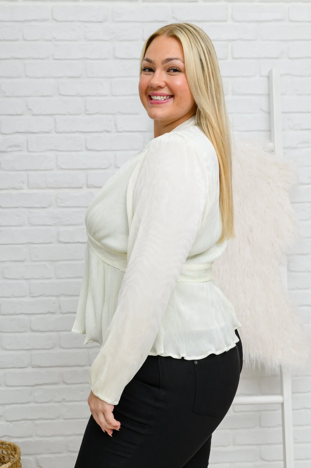 Xanidu Long Sleeve V-Neck Blouse - White, Peplum Style, Balloon Sleeves, Plissé Fabric