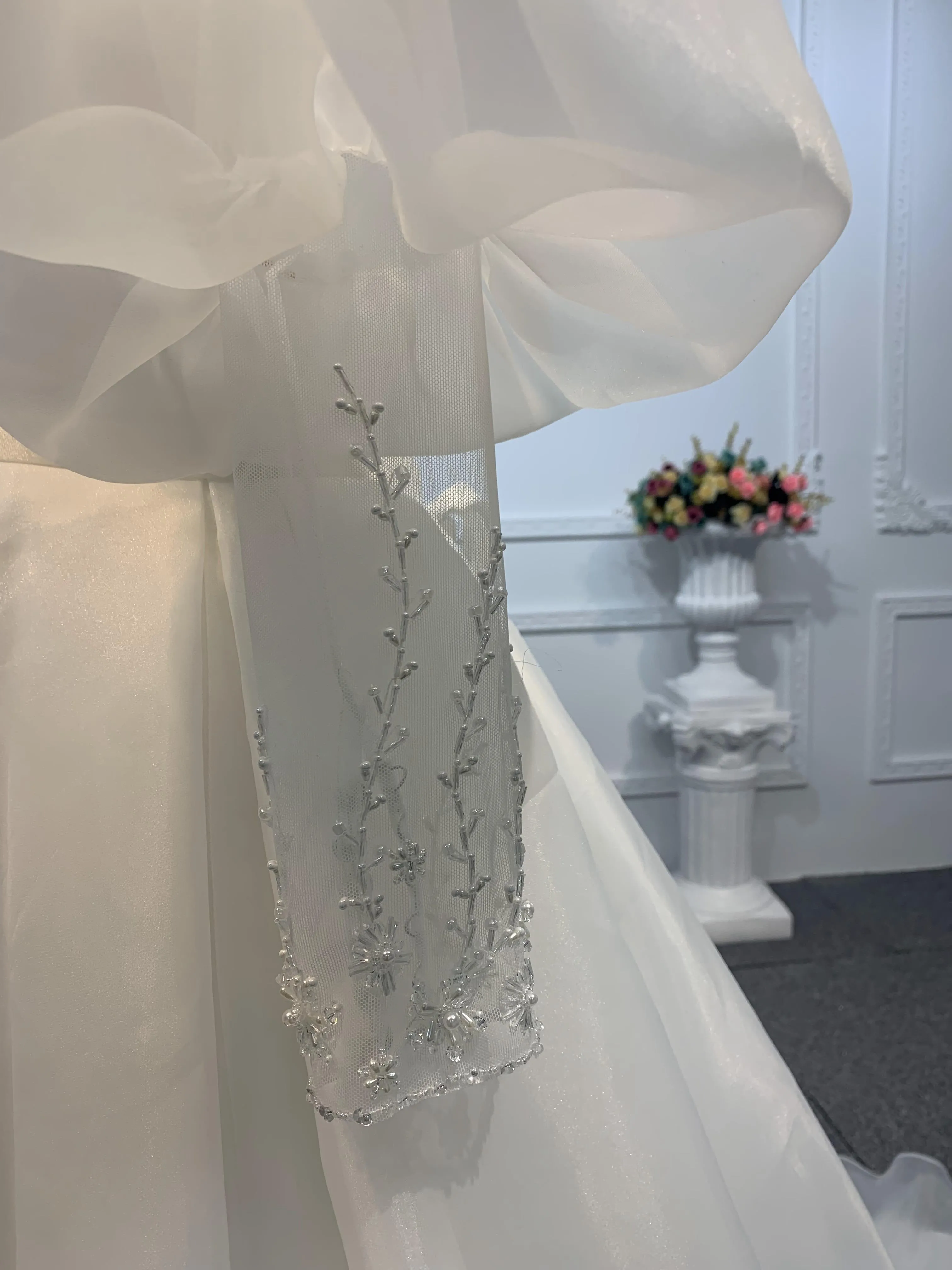 Z019-The Organza Sweetheart Neckline Long Sleeve Wedding Dress