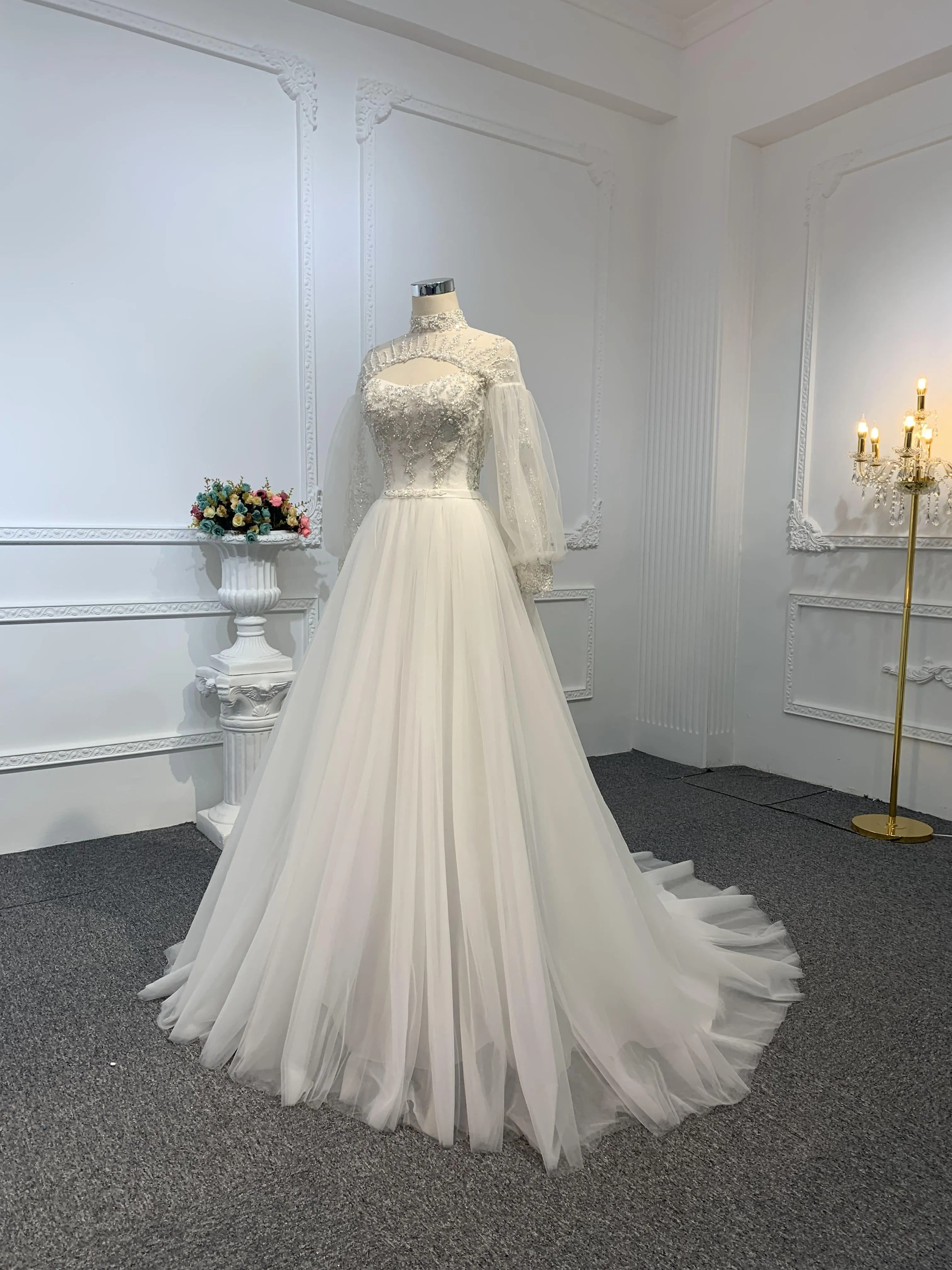 Z028-BYG OFF-WHITE ORGANZA A-LINE DRESS